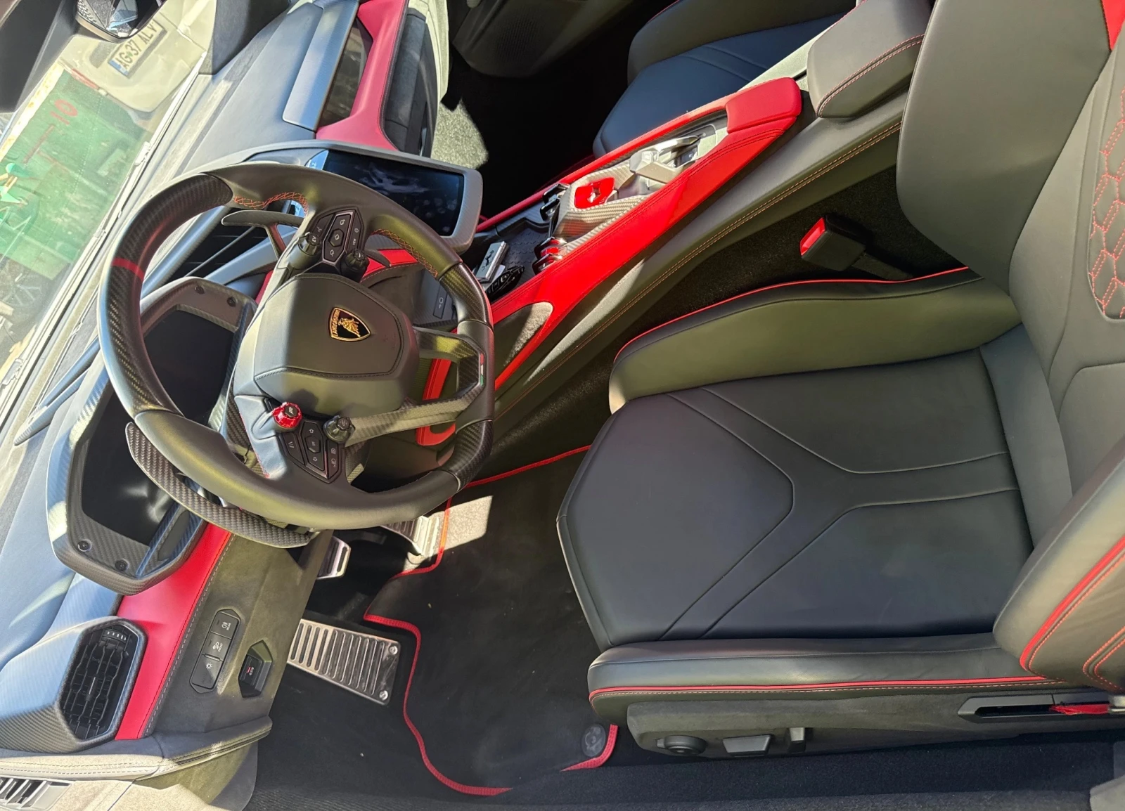 Lamborghini Revuelto 6.5 V12 HPEV 4WD | Mobile.bg   11