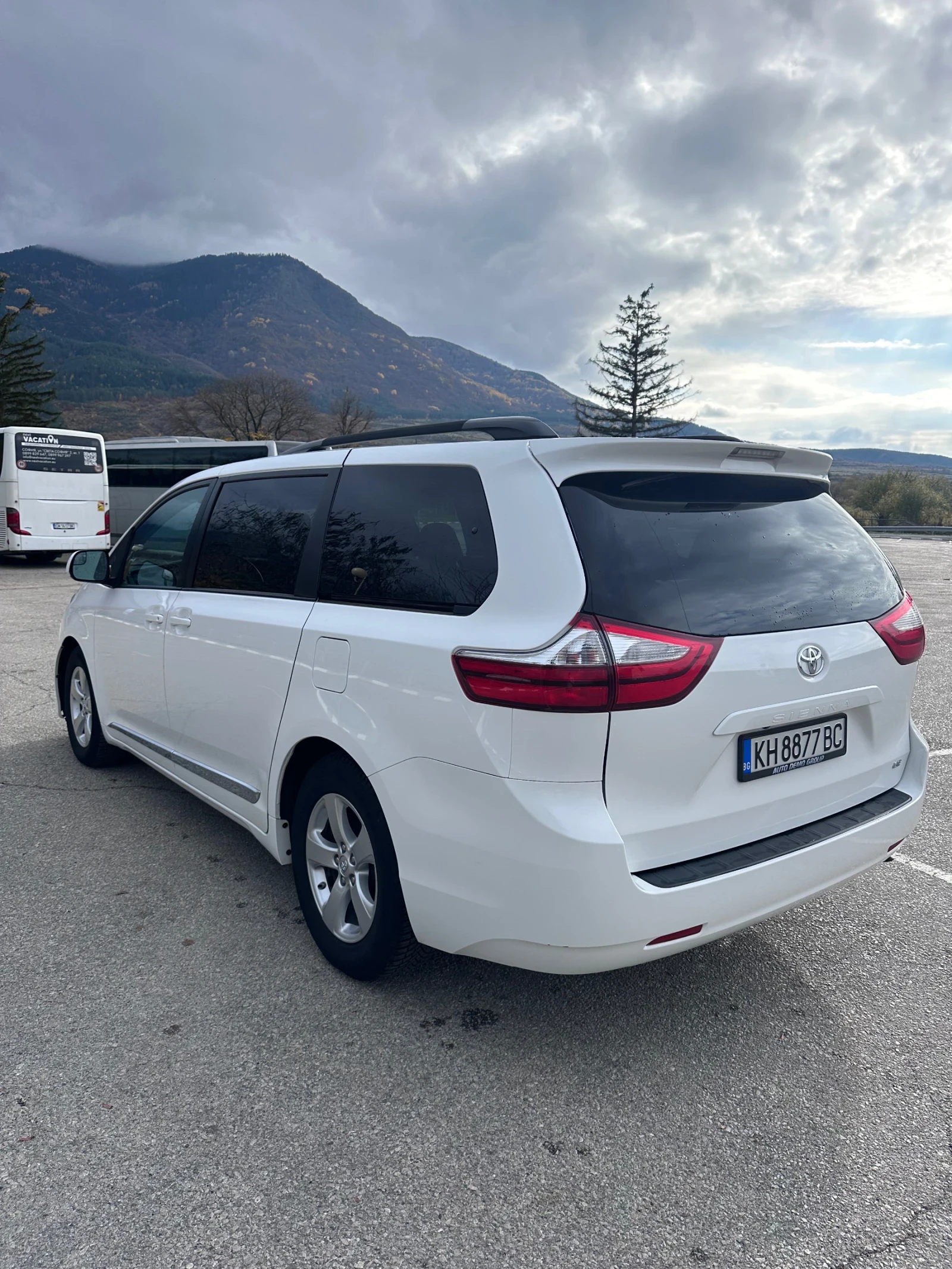 Toyota Sienna  - изображение 5