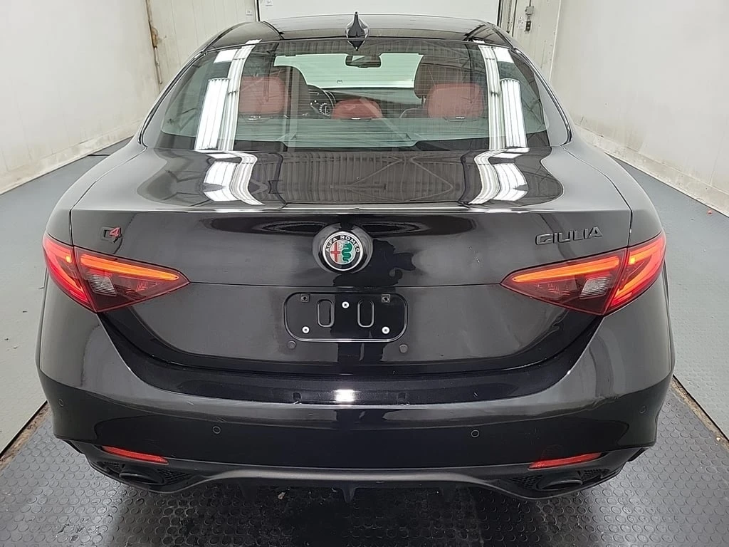 Alfa Romeo Giulia * TI SPORT * CARFAX *    | Mobile.bg   7