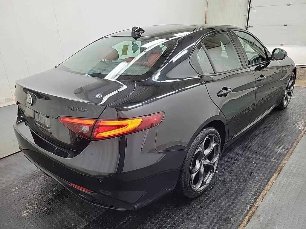 Alfa Romeo Giulia * TI SPORT * CARFAX *    | Mobile.bg   3