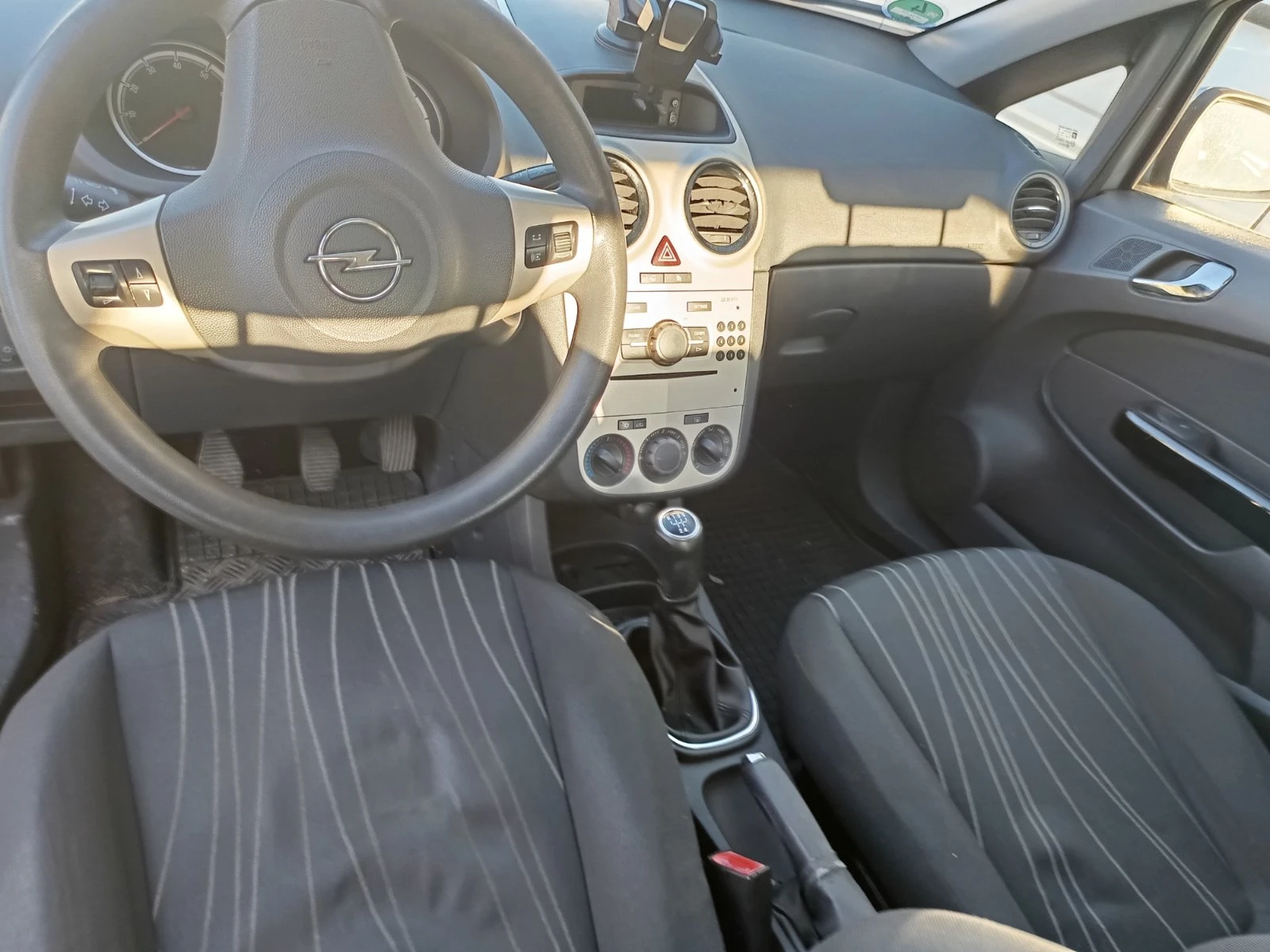 Opel Corsa  - изображение 6