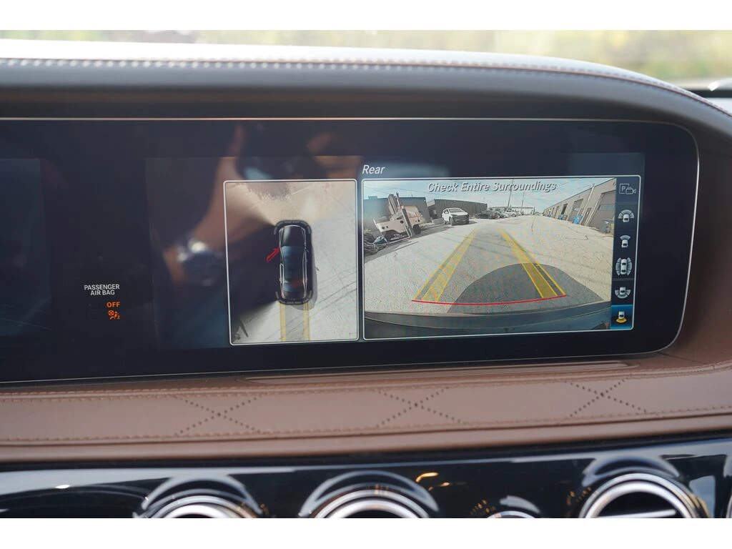 Mercedes-Benz S 560 BURMESTER| 360| HUD| PANO| CARFAX| , снимка 11 - Автомобили и джипове - 53952742