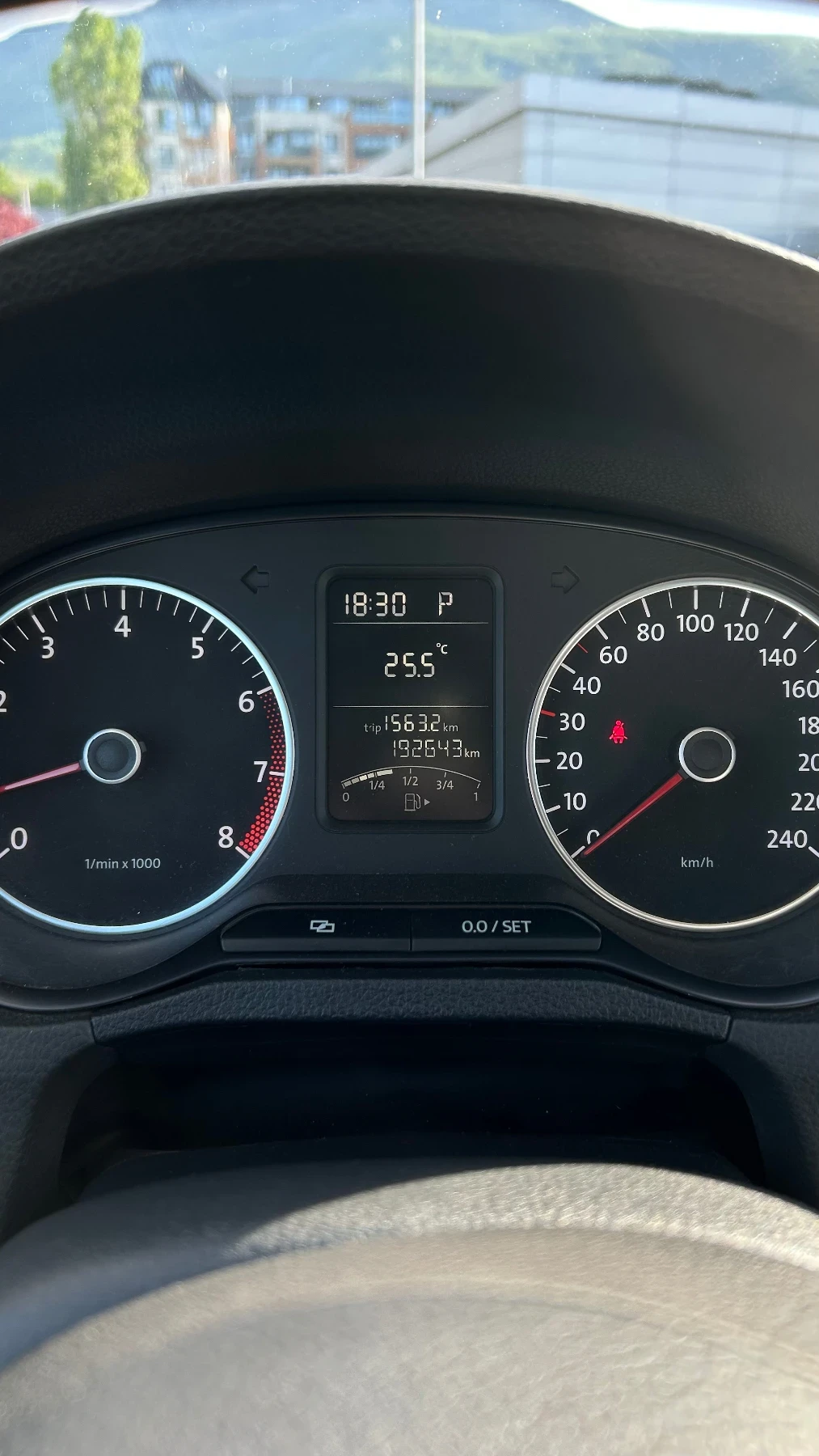 VW Polo 1.2 TSI, DSG Automatic, снимка 9 - Автомобили и джипове - 54771276