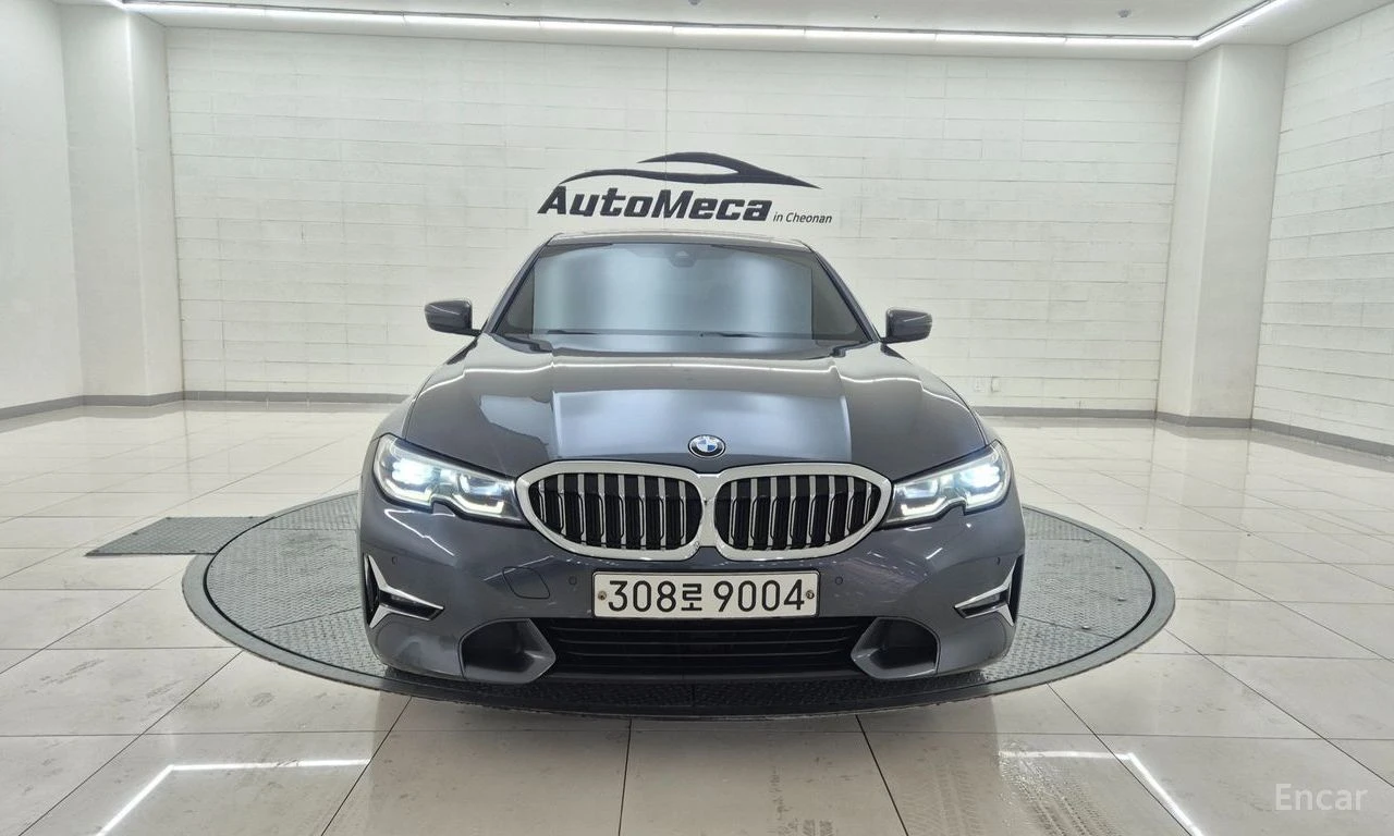 BMW 320 d* XDRIVE* LUXURY* HARMAN/KARDON* HEAD-UP* ШИБИДАХ