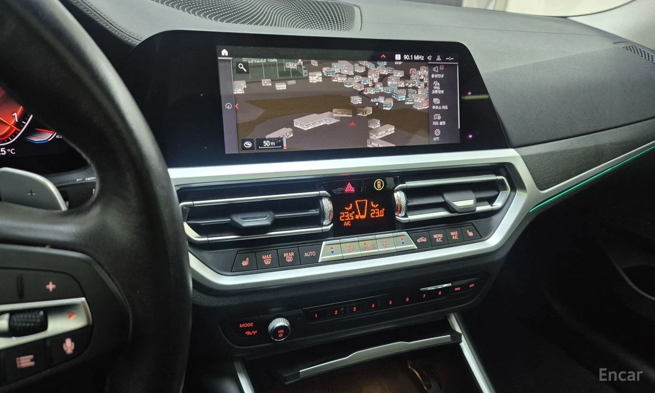 BMW 320 d* XDRIVE* LUXURY* HARMAN/KARDON* HEAD-UP* ШИБИДАХ, снимка 12 - Автомобили и джипове - 54710516