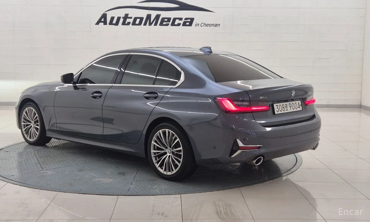 BMW 320 d* XDRIVE* LUXURY* HARMAN/KARDON* HEAD-UP* ШИБИДАХ, снимка 6 - Автомобили и джипове - 54710516