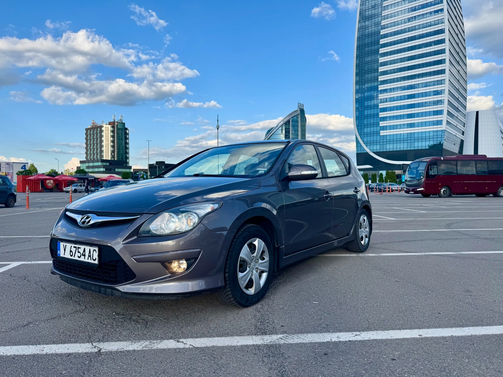 Hyundai I30 1.6, снимка 10 - Автомобили и джипове - 54751495