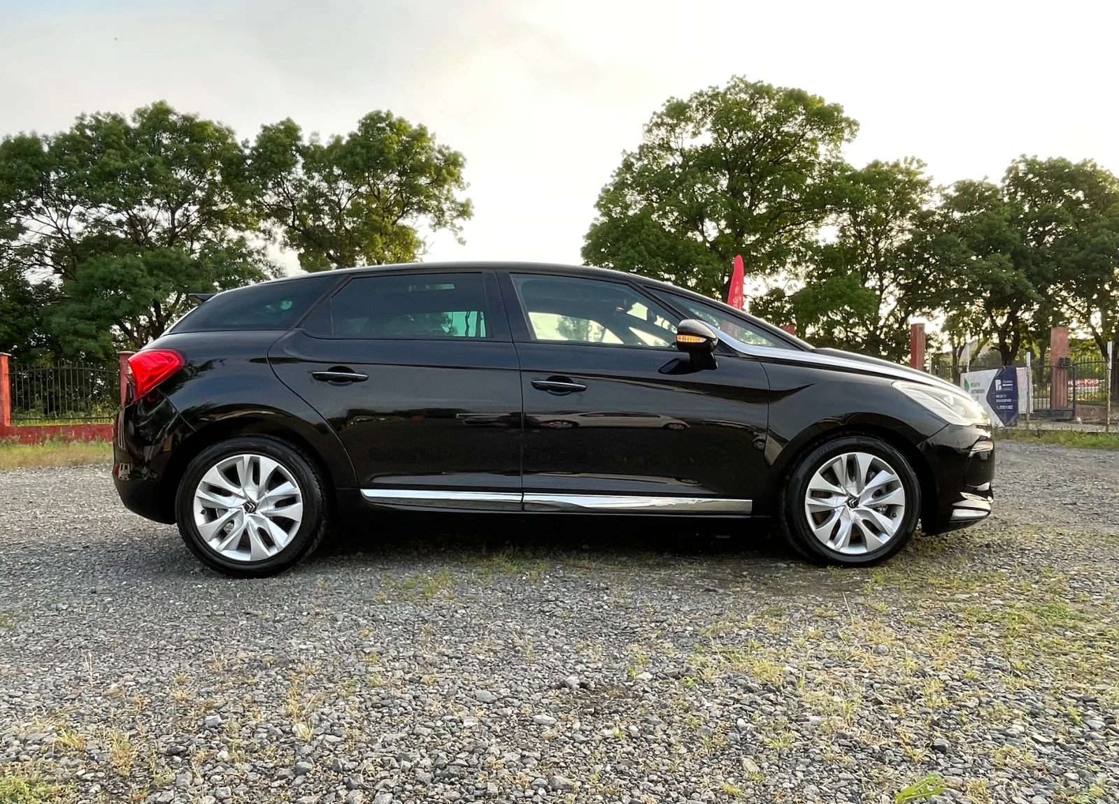 DS DS 5 Executive Automatic 2.0HDi 163к.с Еuro 5   , снимка 4 - Автомобили и джипове - 54799850