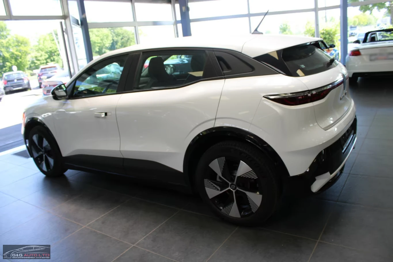 Renault Megane EV60/EQUILIBRE/БЪРЗО ЗАРЕЖДАНЕ/218HP/CAM/NAVI/249h, снимка 4 - Автомобили и джипове - 54802623