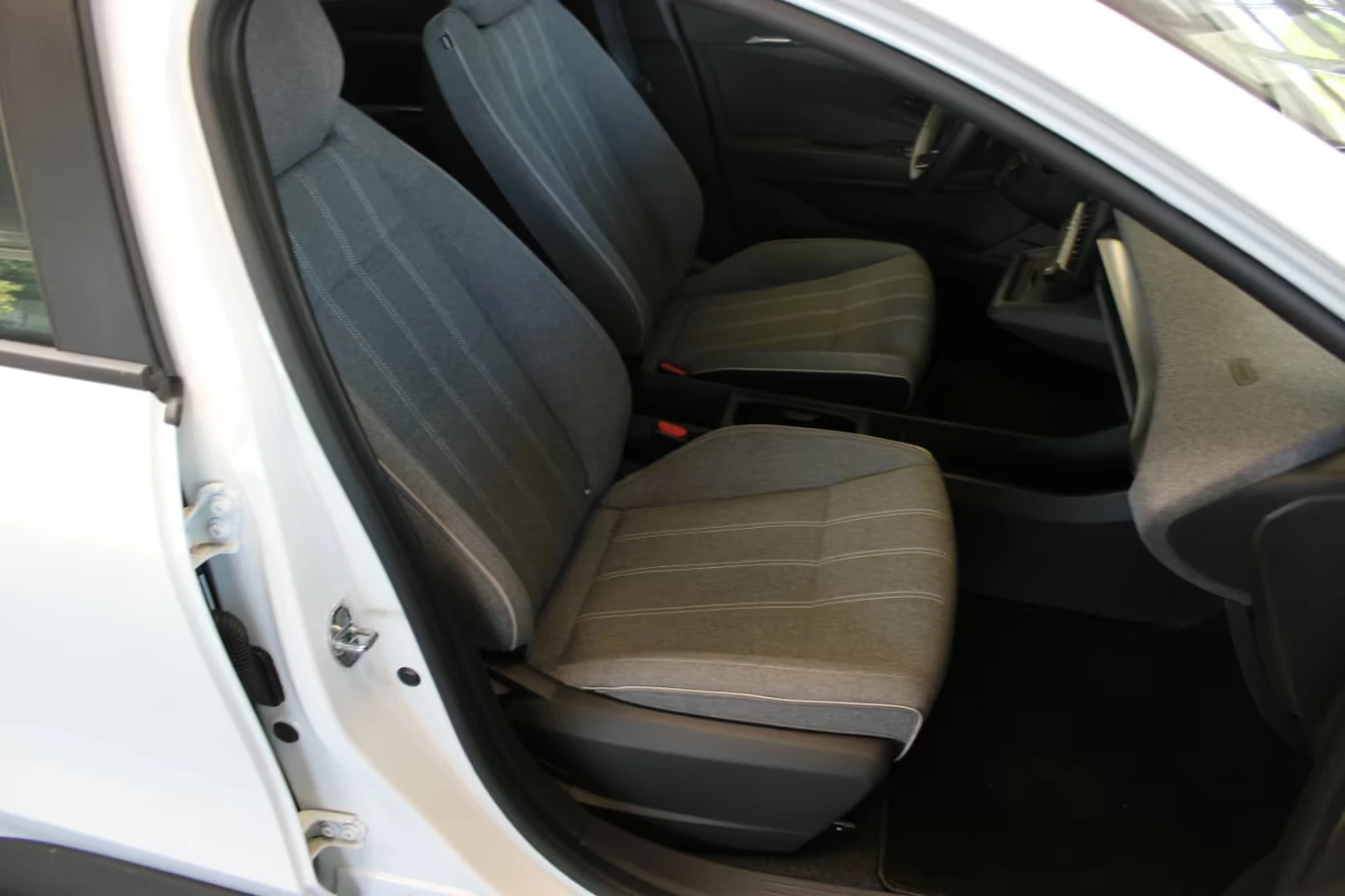 Renault Megane EV60/EQUILIBRE/БЪРЗО ЗАРЕЖДАНЕ/218HP/CAM/NAVI/249h, снимка 11 - Автомобили и джипове - 54802623