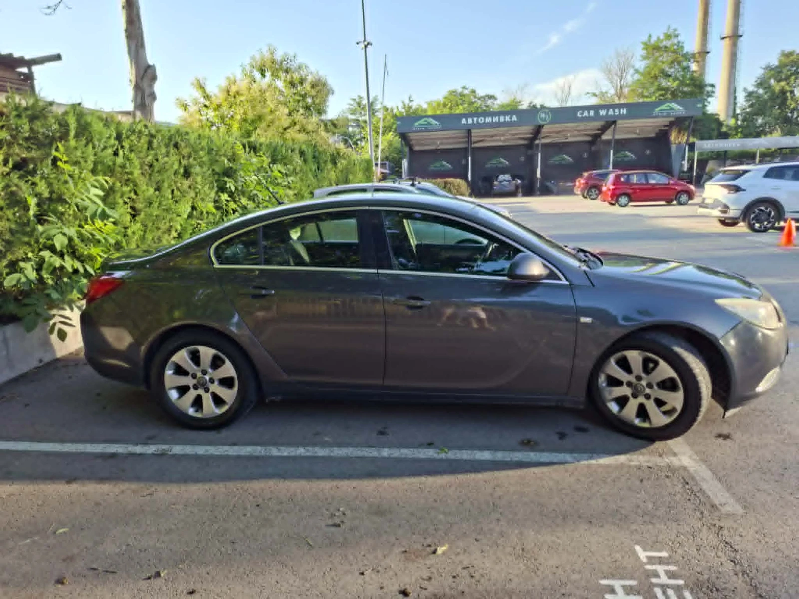 Opel Insignia 1.8, снимка 3 - Автомобили и джипове - 54843880