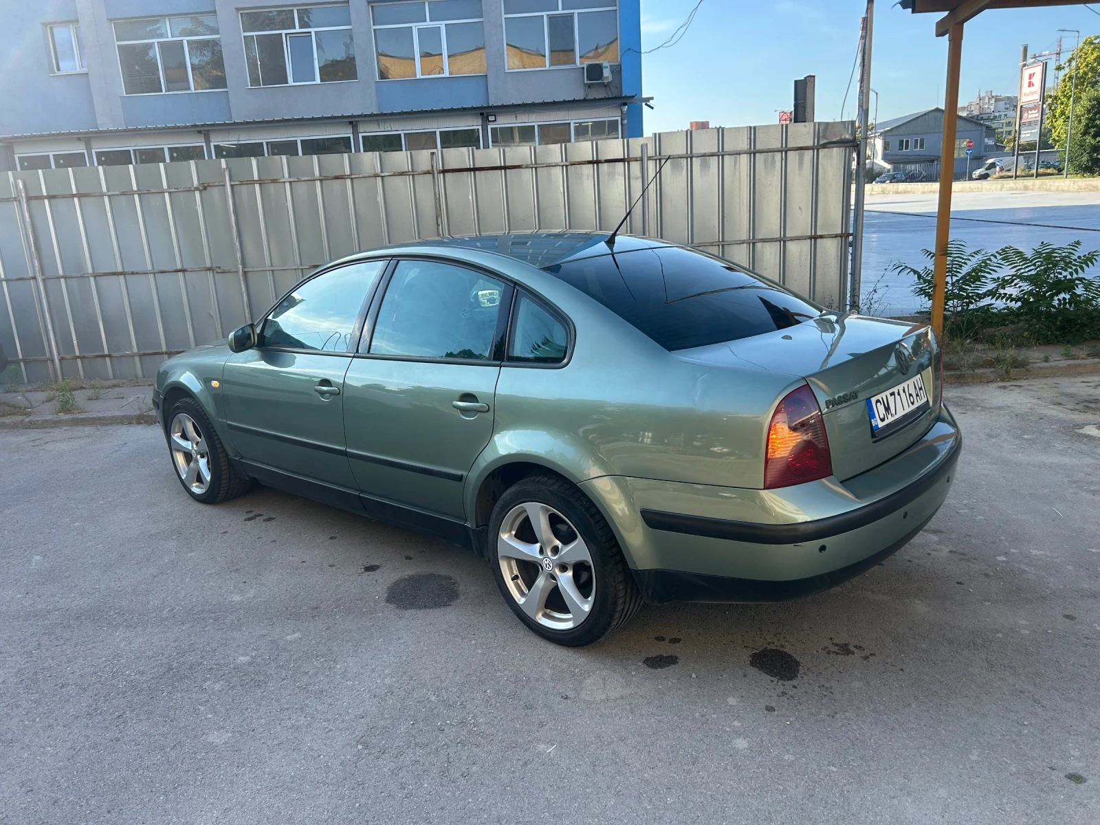 VW Passat 2, 0 бензин/газ, снимка 17 - Автомобили и джипове - 54986899