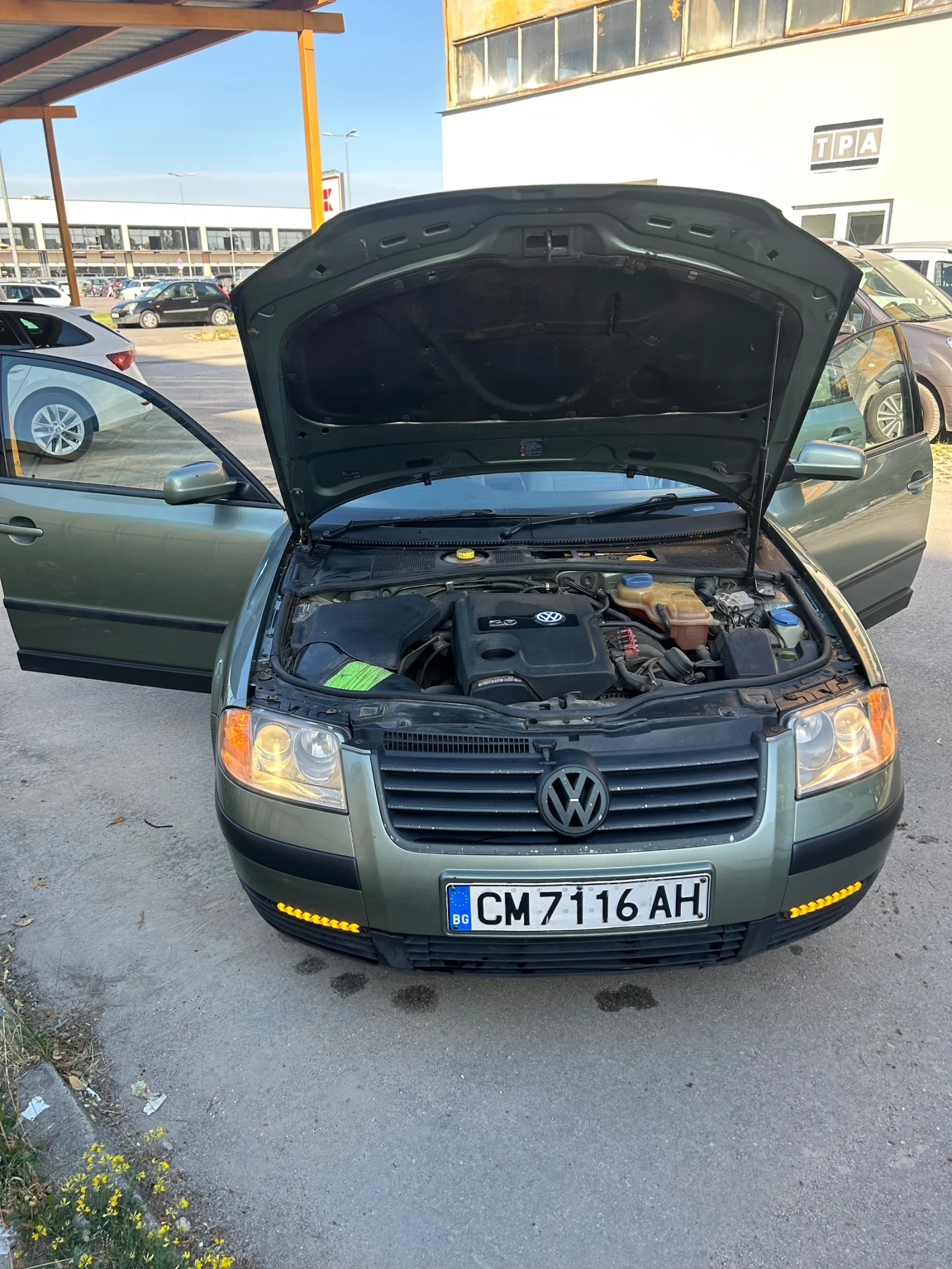 VW Passat 2, 0 бензин/газ, снимка 12 - Автомобили и джипове - 54986899