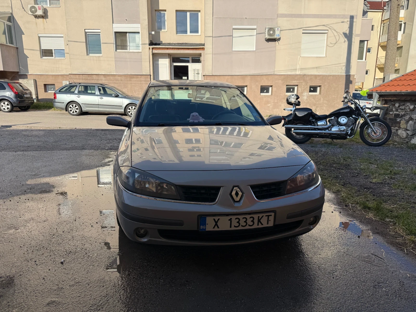 Renault Laguna 2.0 DCi, снимка 3 - Автомобили и джипове - 55062341