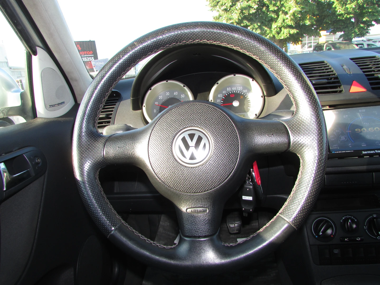 VW Polo 1.4MPI, снимка 11 - Автомобили и джипове - 55670945