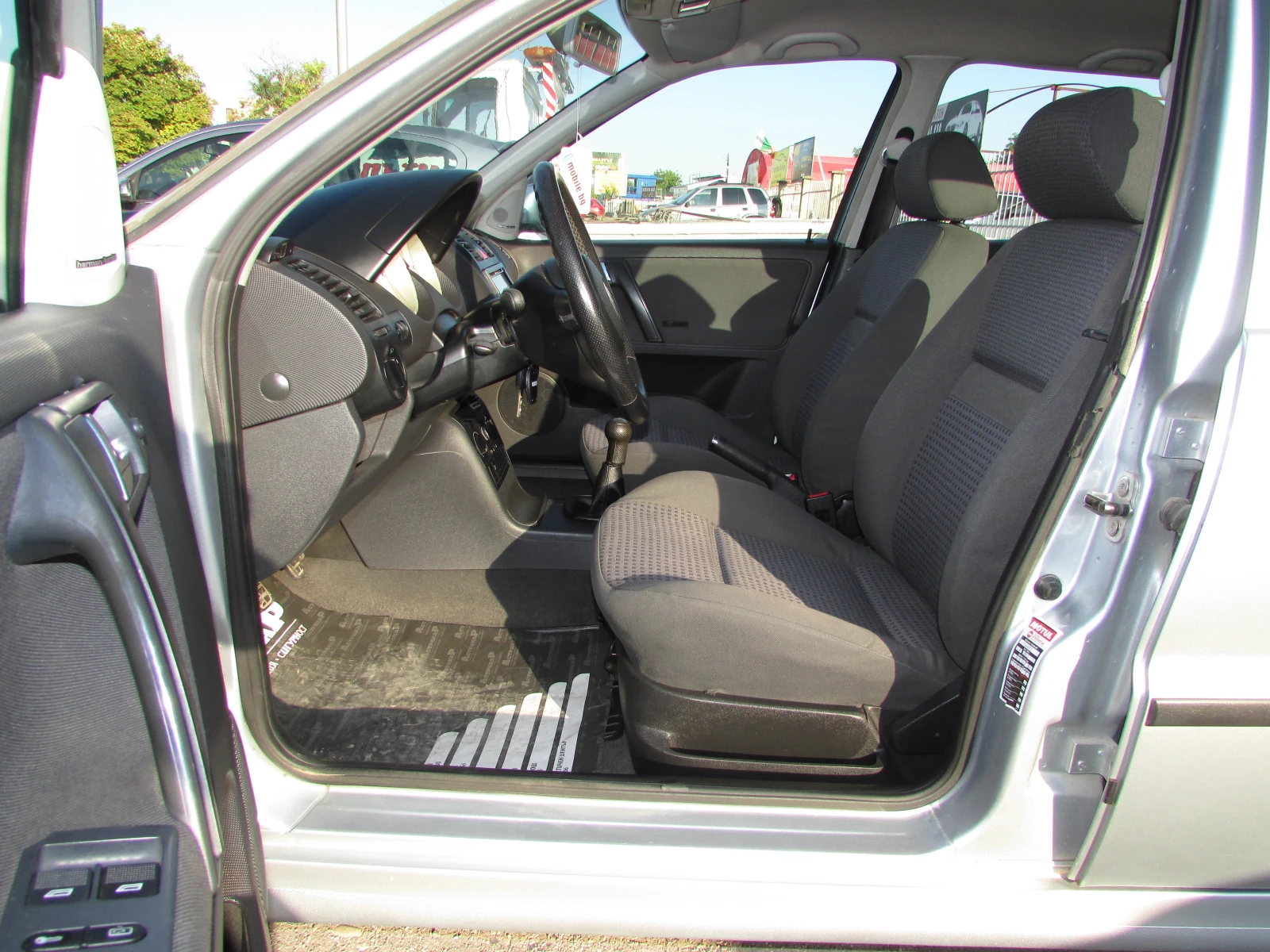 VW Polo 1.4MPI, снимка 8 - Автомобили и джипове - 55670945