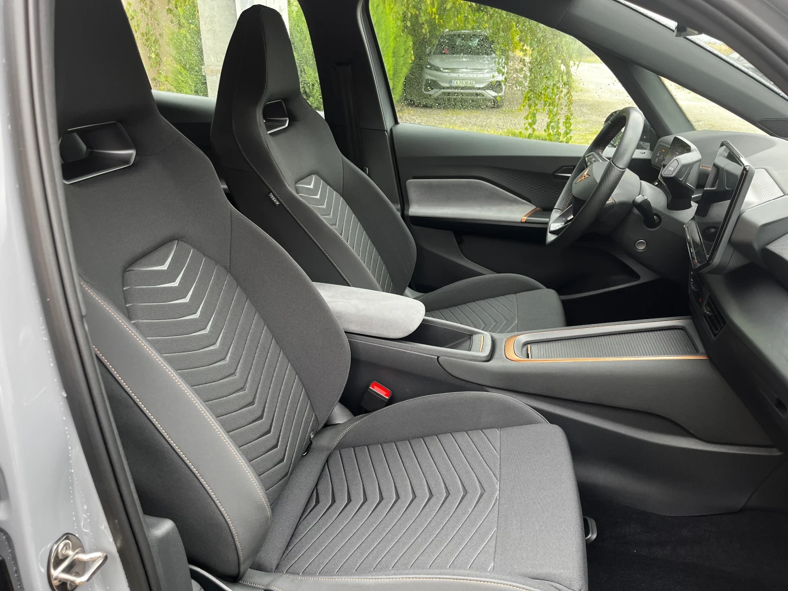 Cupra Born, снимка 7 - Автомобили и джипове - 56238589