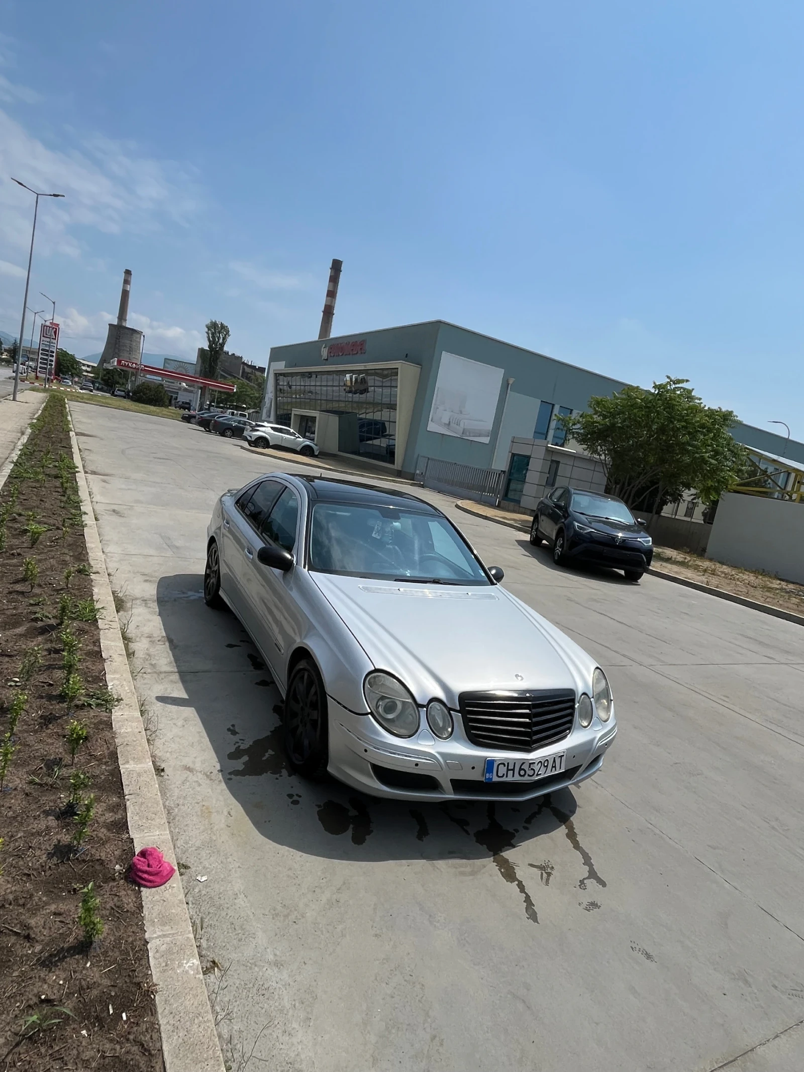Mercedes-Benz E 320, снимка 4 - Автомобили и джипове - 56334084