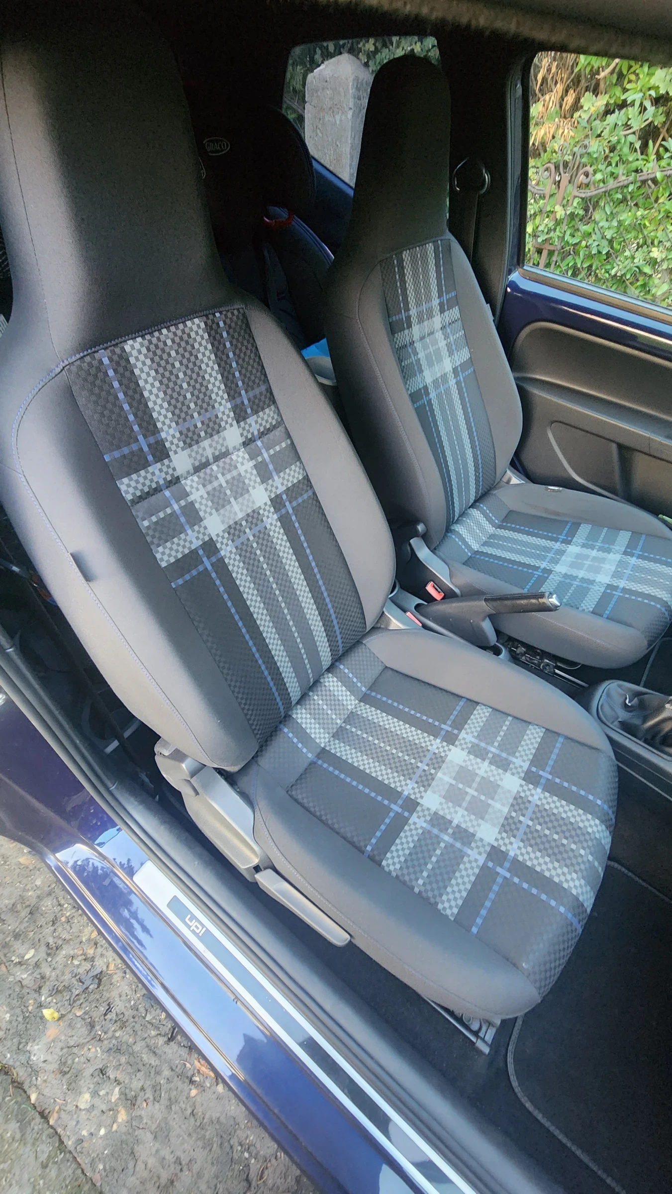 VW Up, снимка 8 - Автомобили и джипове - 56728802
