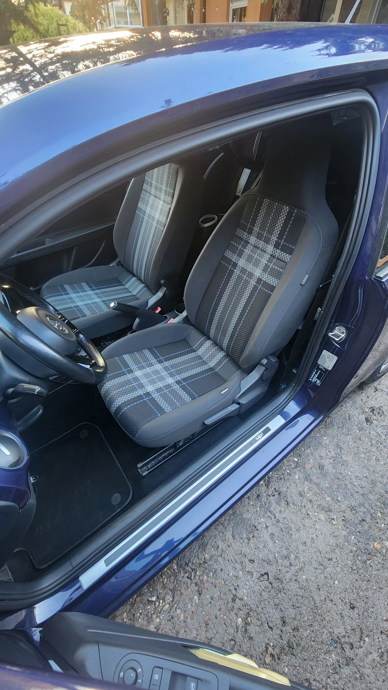 VW Up, снимка 11 - Автомобили и джипове - 56728802