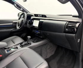 Toyota Hilux 2.8 D-4D MILD-HYBRID INVINCLEBLE JBL 360-CAM, снимка 13