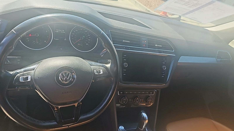 VW Tiguan 4x4 TOP, снимка 6 - Автомобили и джипове - 47938665