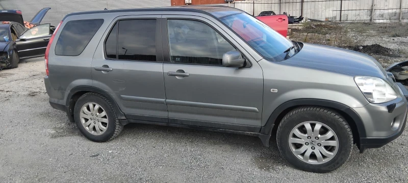 Honda Cr-v 2.2= 140коня-4Х4= ТОП НА ЧАСТИ , снимка 4 - Автомобили и джипове - 52841897