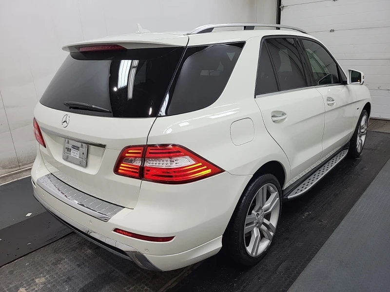 Mercedes-Benz ML 350 CDI BLUETEC * * CARFAX * * АВТО КРЕДИТ * * , снимка 4 - Автомобили и джипове - 52842877