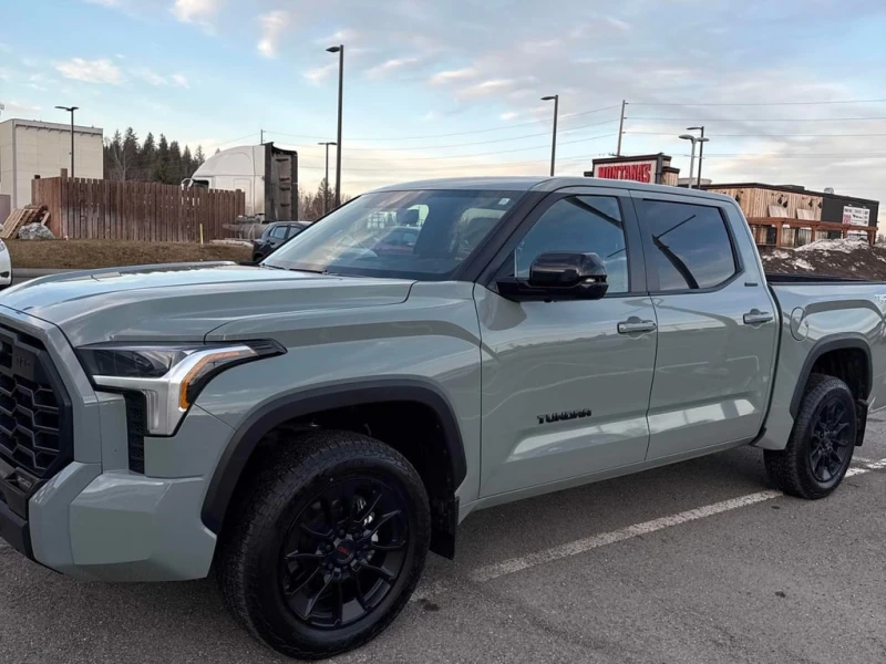 Toyota Tundra  TRD PRO/CARFAX/360/PANO, снимка 2 - Автомобили и джипове - 53376786