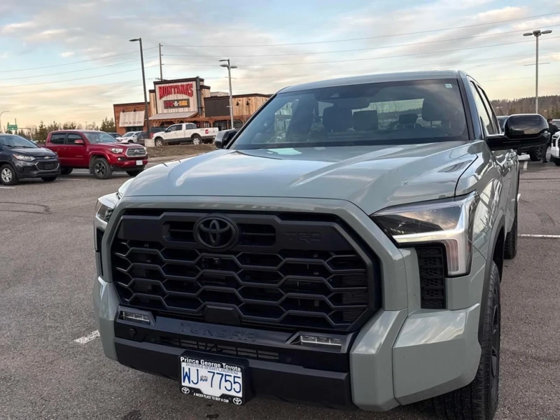 Toyota Tundra  TRD PRO/CARFAX/360/PANO, снимка 6 - Автомобили и джипове - 53376786