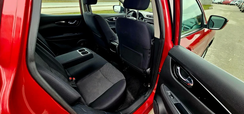 Nissan Qashqai 1.2 J11, снимка 11 - Автомобили и джипове - 53381883