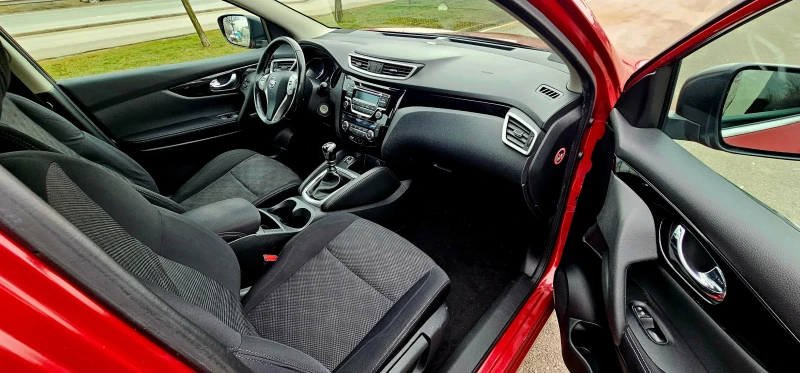 Nissan Qashqai 1.2 J11, снимка 10 - Автомобили и джипове - 53381883