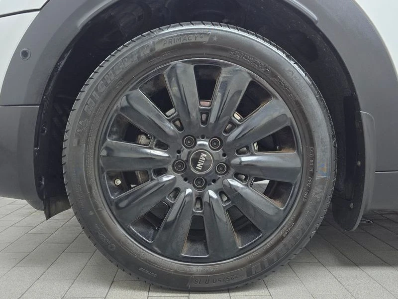Mini Countryman 1.5 Automatic, снимка 5 - Автомобили и джипове - 56002133