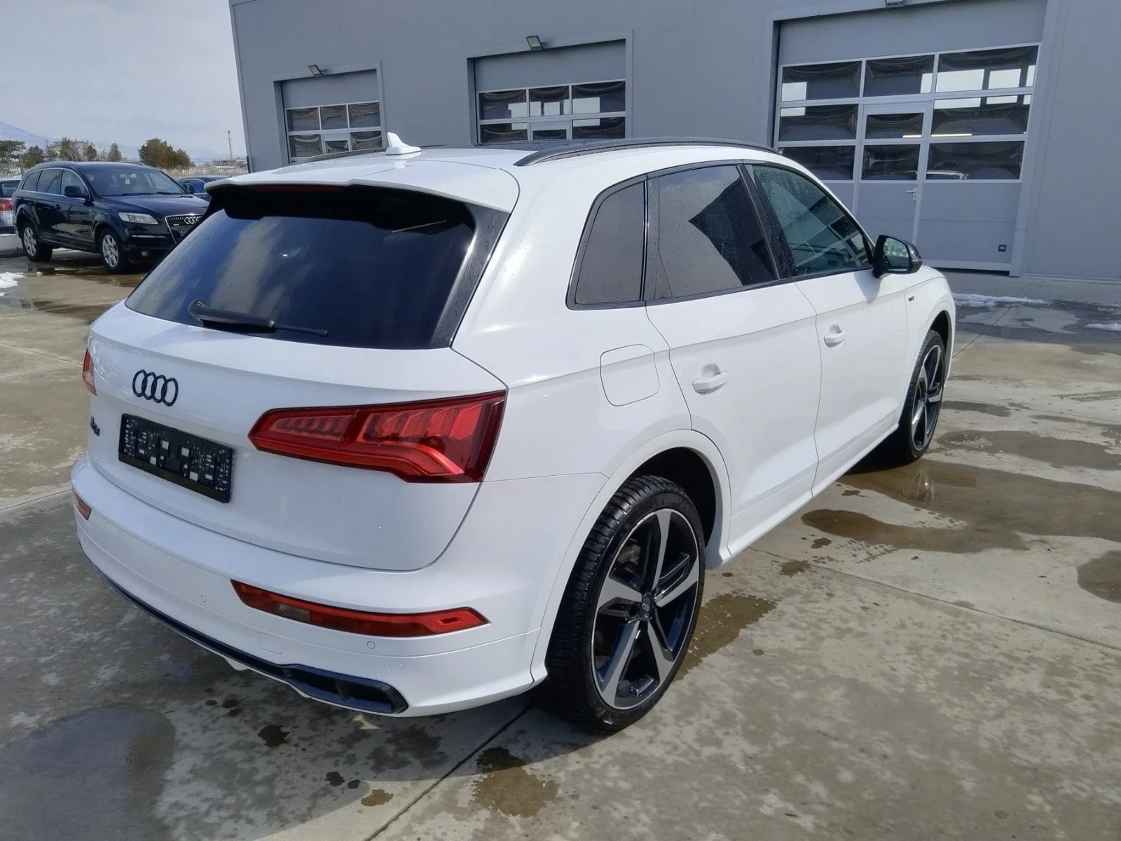 Audi SQ5 3.0Т* 360ps* quattro* Shadow line* LED* Keyless - изображение 5