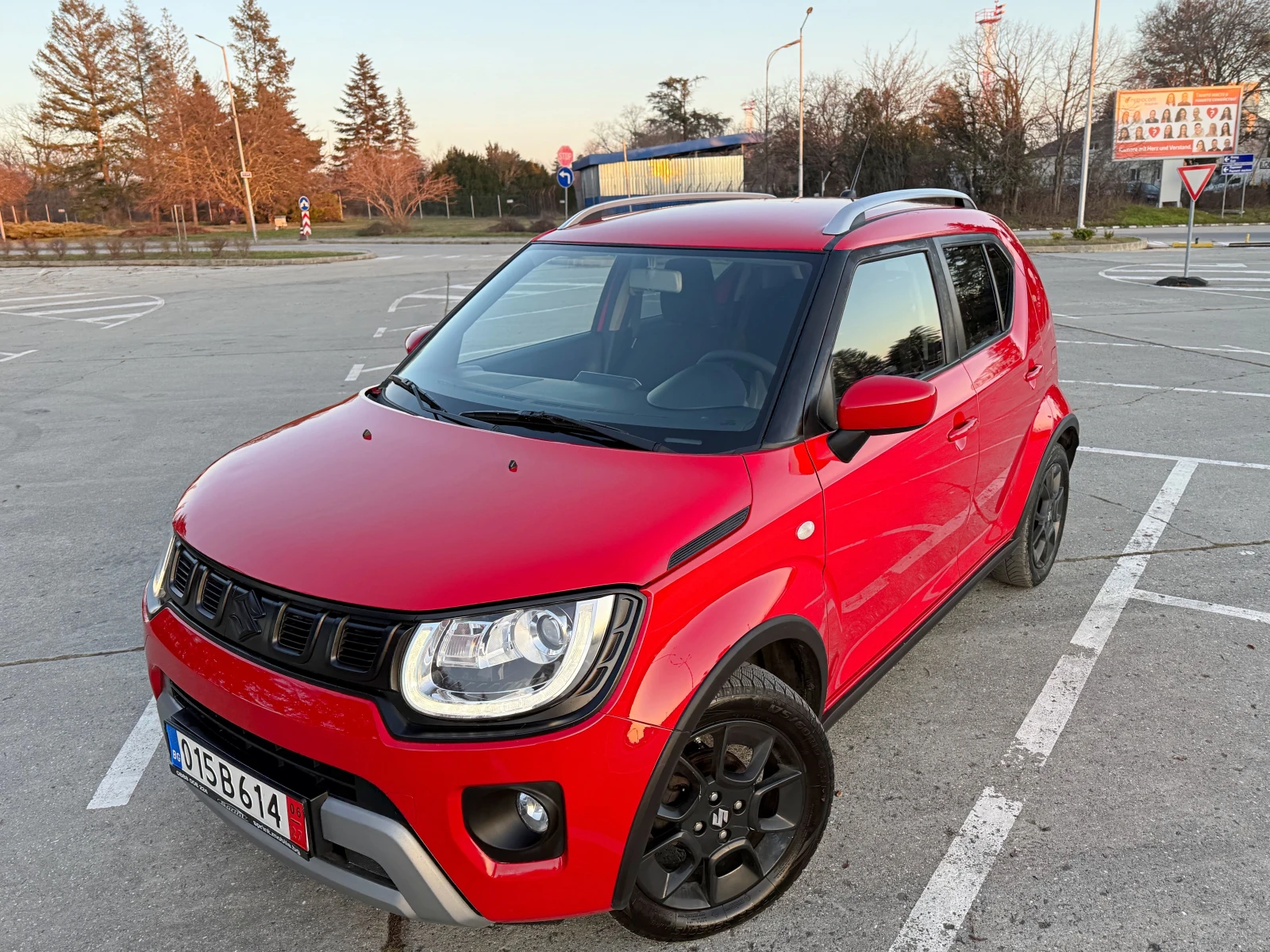 Suzuki Ignis 1.2Black&Red///Camera///Navi///FuLL-History!!! | Mobile.bg � ����������� 4