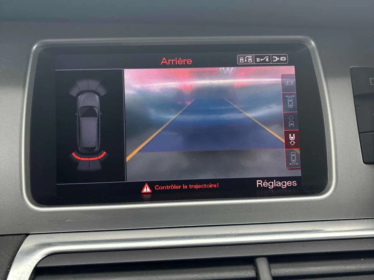 Audi Q7 3.0T Technik * ПАНОРАМА * ПОДГРЕВ * КЛИП НА МОТОРА, снимка 11 - Автомобили и джипове - 54252123