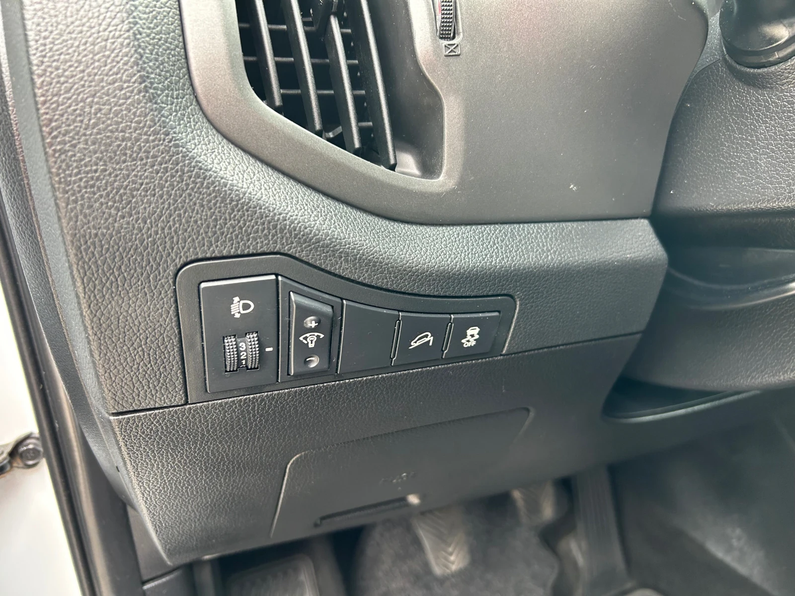 Kia Sportage 1.7 CRDI, снимка 12 - Автомобили и джипове - 54473700