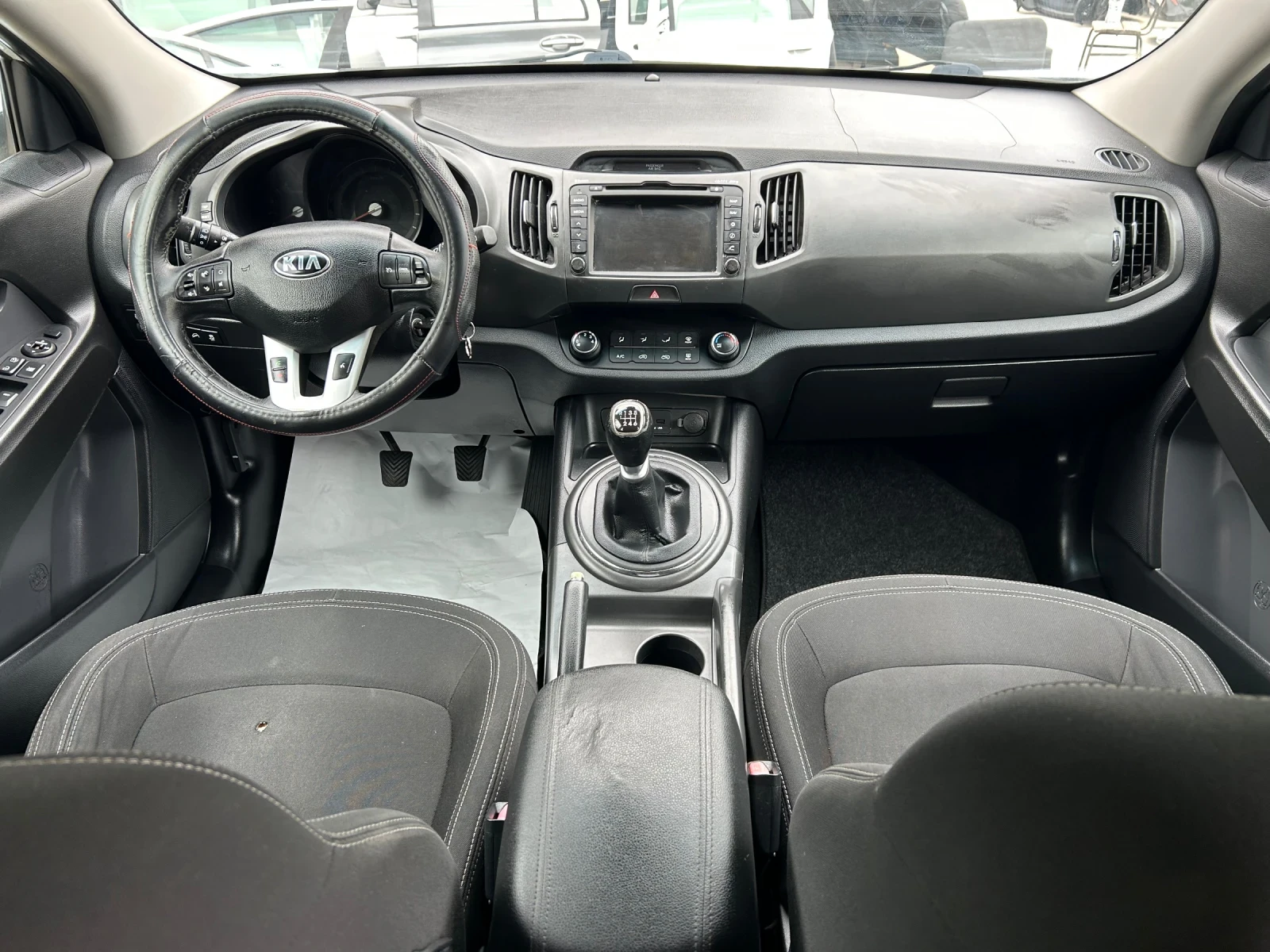 Kia Sportage 1.7 CRDI, снимка 7 - Автомобили и джипове - 54473700