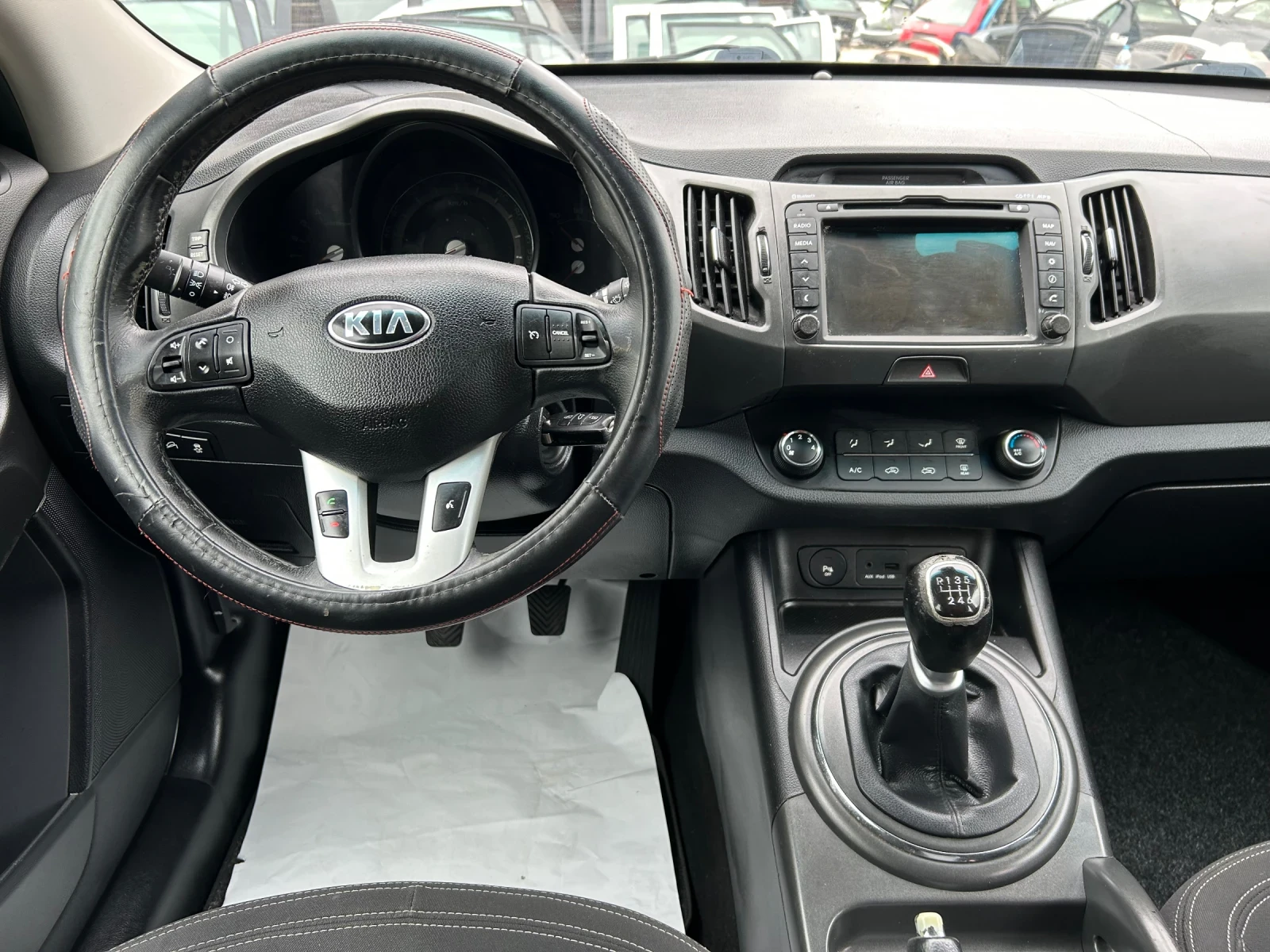 Kia Sportage 1.7 CRDI, снимка 8 - Автомобили и джипове - 54473700