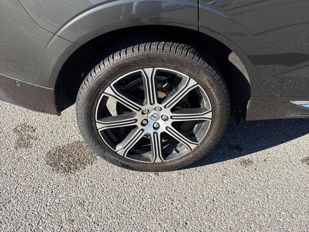 Volvo XC60 * Inscription * 360 * HUD * ПОДГРЕВИ, снимка 7 - Автомобили и джипове - 54720474