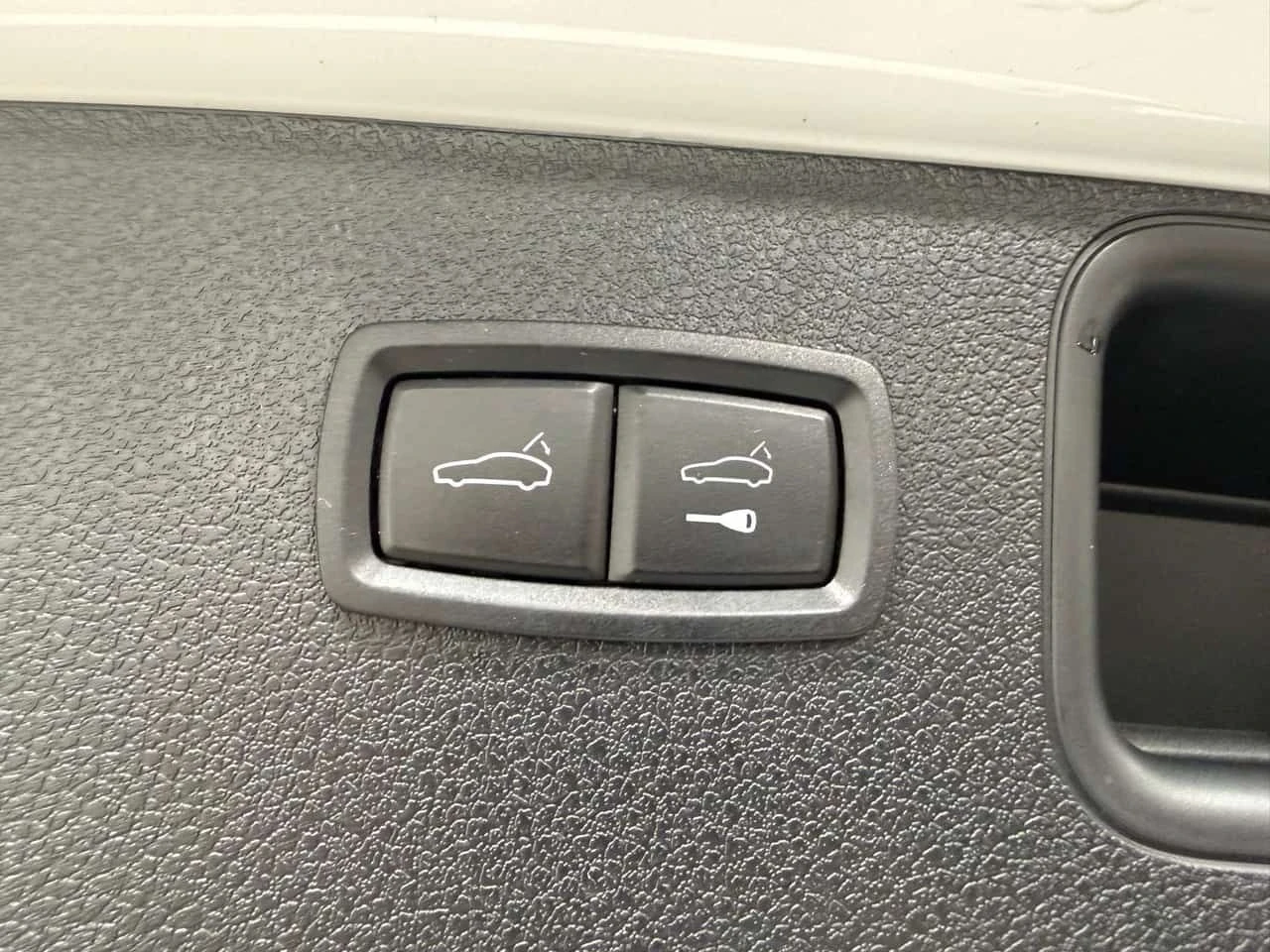 Porsche Macan S / BOSE / CARFAX / CAMERA / АВТОКРЕДИТ, снимка 15 - Автомобили и джипове - 55702352