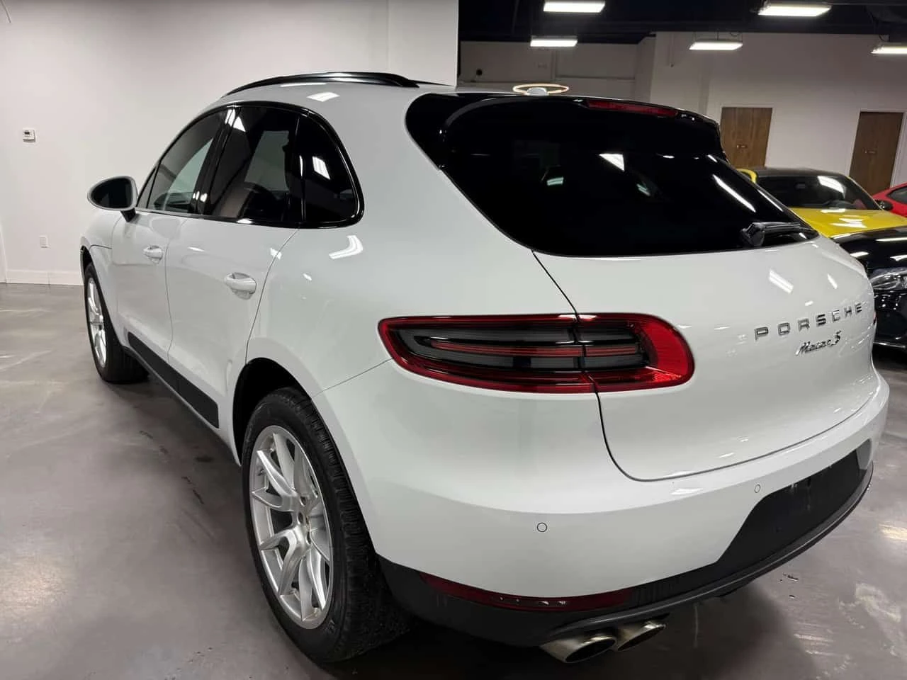 Porsche Macan S / BOSE / CARFAX / CAMERA / АВТОКРЕДИТ, снимка 2 - Автомобили и джипове - 55702352