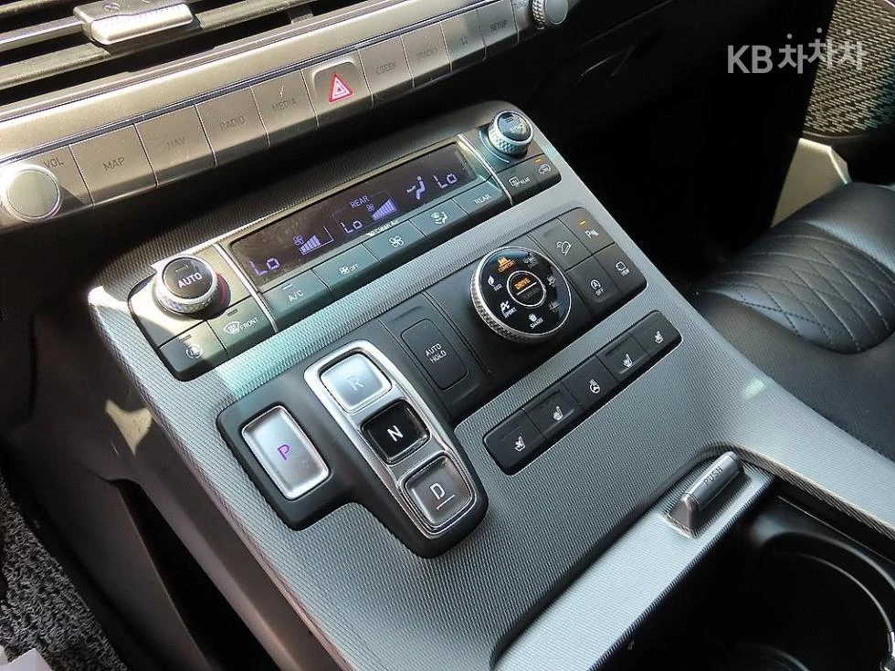 Hyundai Palisade 3.8 PRESTIGE * 7-МЕСТЕН* FULL MAX, снимка 9 - Автомобили и джипове - 55931678