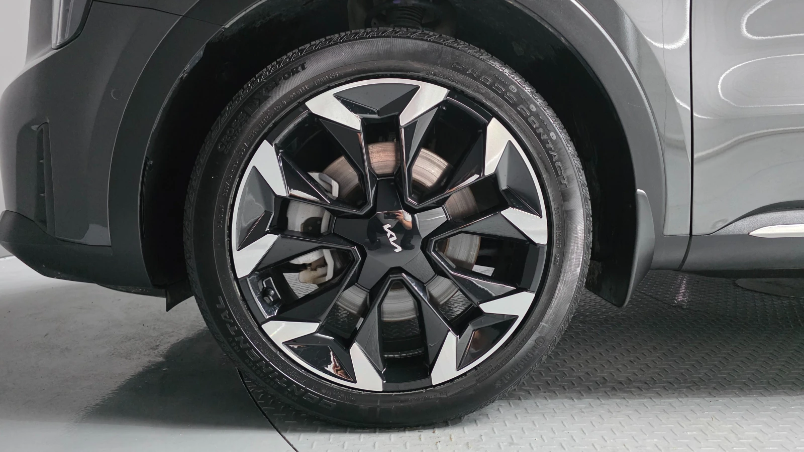 Kia Sorento 2.5T* 4X4* NOBLESSE* ХЕДЪП* ОБДУХ* 360* КРАЙНА ЦЕН, снимка 5 - Автомобили и джипове - 55983493