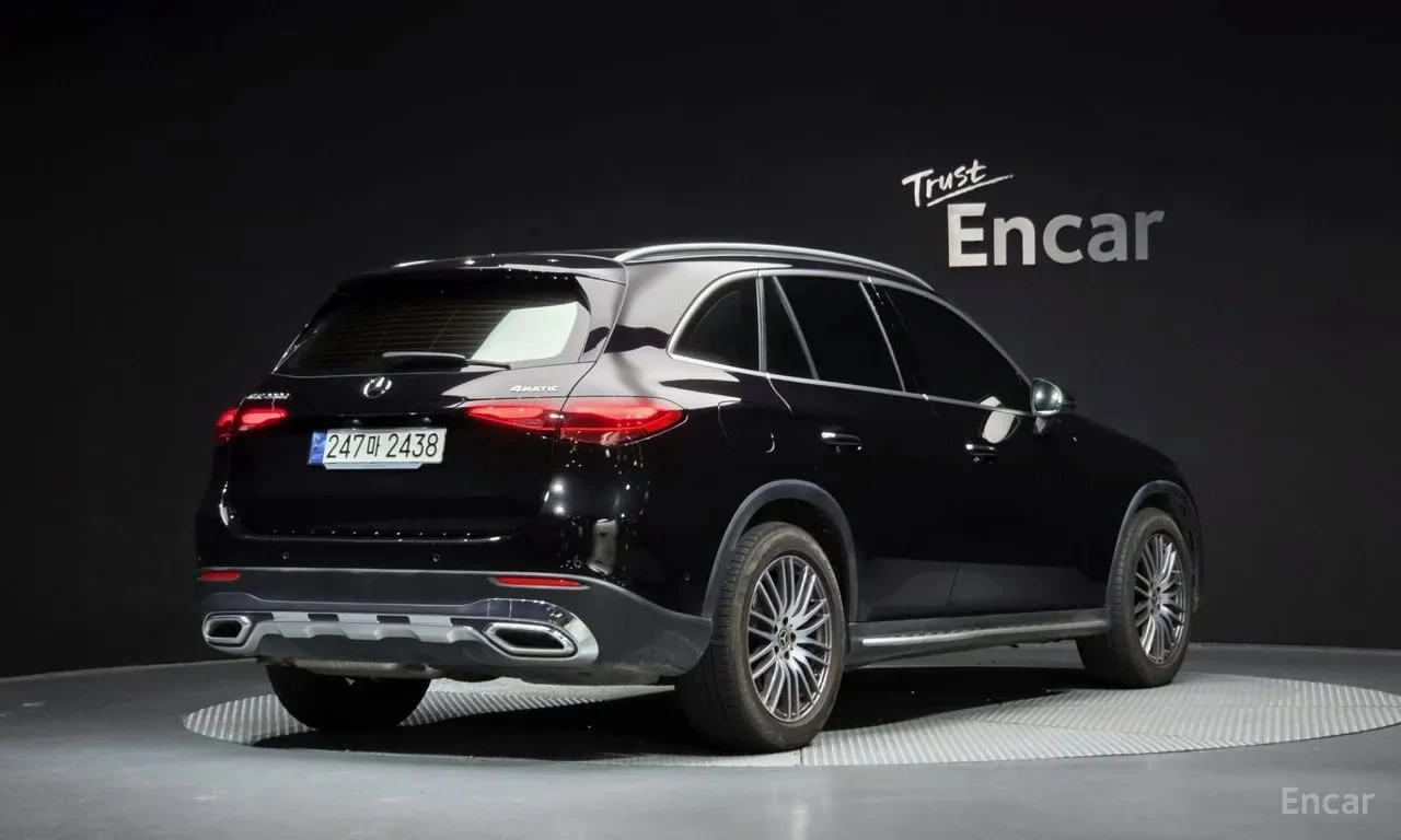 Mercedes-Benz GLC 220 / ФИКСИРАНА ЦЕНА ДО БЪЛГАРИЯ С ВСИЧКИ ТАКСИ /, снимка 2 - Автомобили и джипове - 56131299