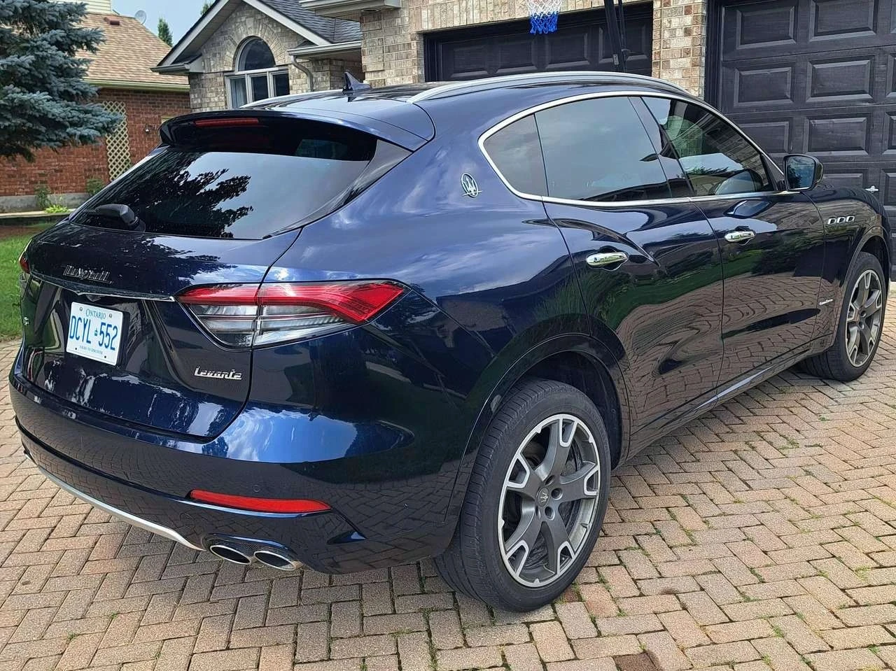 Maserati Levante, снимка 3 - Автомобили и джипове - 56685310
