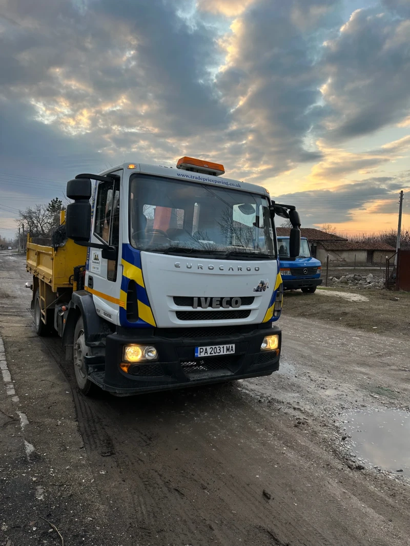 Iveco Eurocargo 120E18 EEV САМОСВАЛ С КРАН И ГРАЙФЕРНА КОФА, снимка 1 - Камиони - 48502582