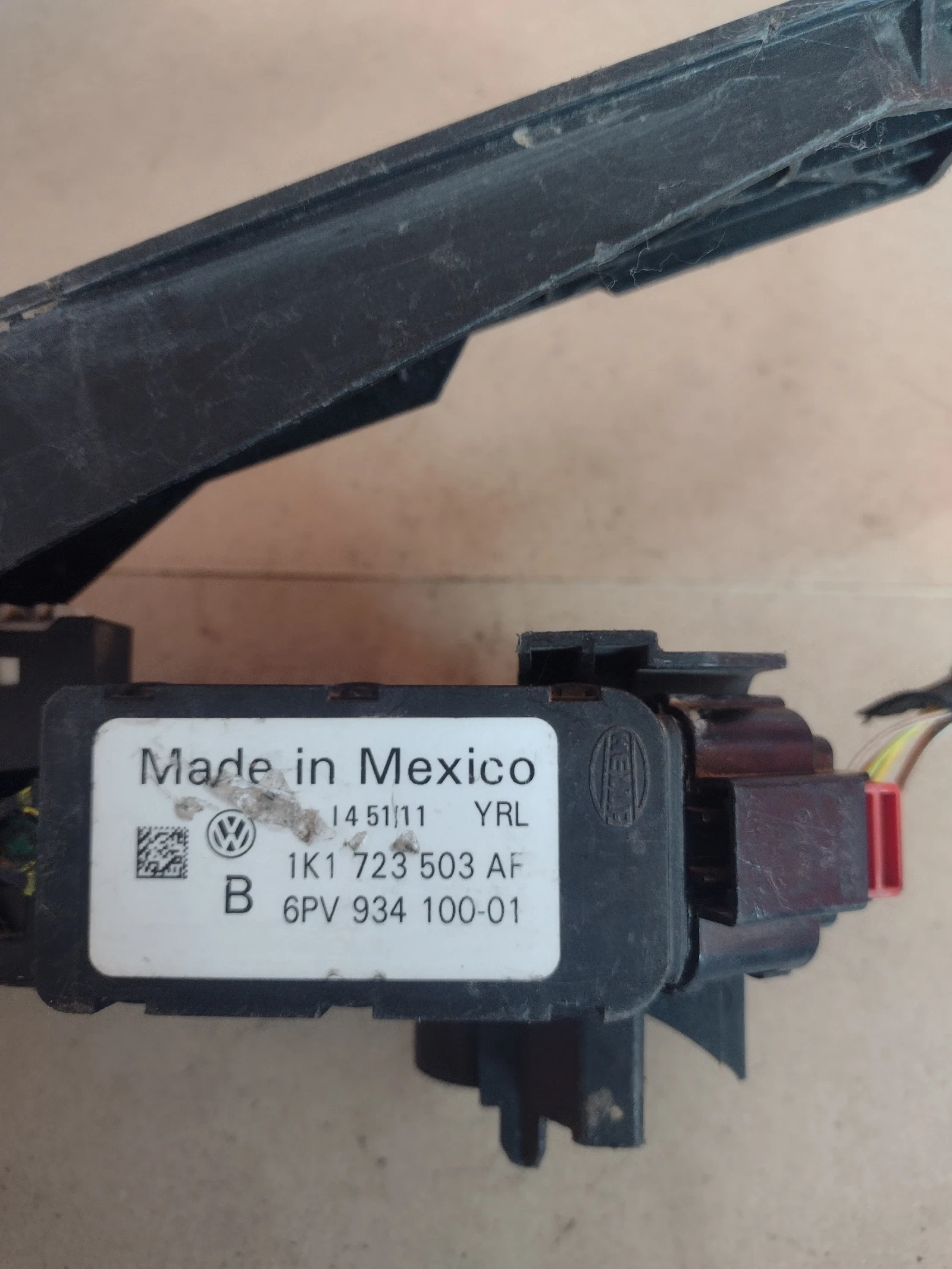 6PV 934 100-01  6PV93410001 ����� ��� VW PASSAT B7  1K1 723 503 AF  1K1723503AF | Mobile.bg � ����������� 2