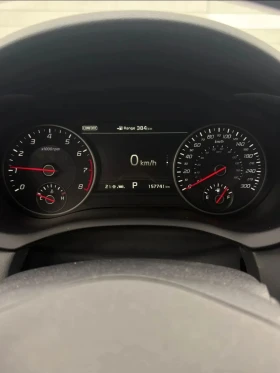 Kia Stinger 2021/3.3T/PANO/ОБДУХ/ПОДГРЕВ/360/ЧИСТ КАРФАКС, снимка 10