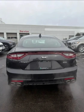 Kia Stinger 2021/3.3T/PANO/ОБДУХ/ПОДГРЕВ/360/ЧИСТ КАРФАКС, снимка 2